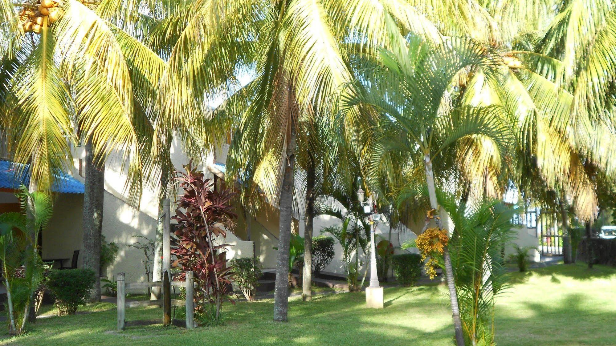 Le Grand Bleu Hotel Trou aux Biches Ngoại thất bức ảnh